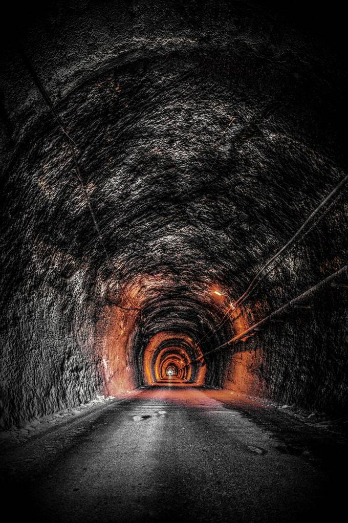 Nella roccia by diegomenna - Tunnels Photo Contest