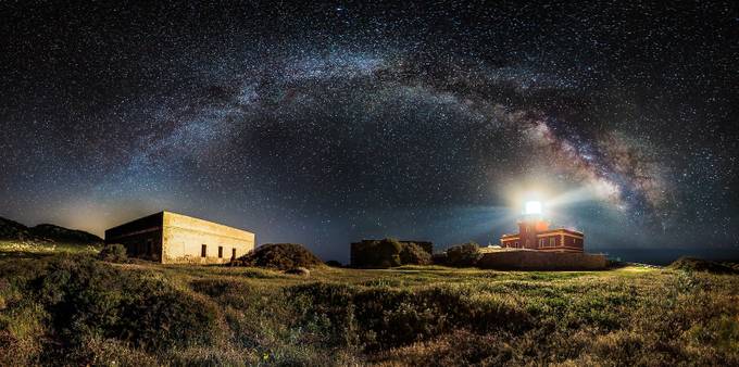 Starry lighthouse by IvanPedrettiPhoto - The Lighthouse Photo Contest