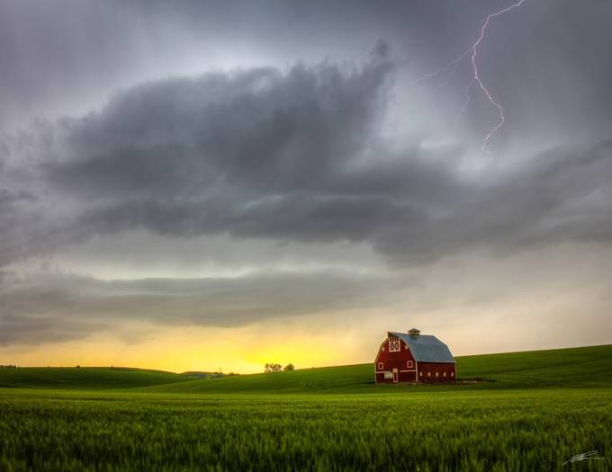 Palouse Spring Lightning by timparker - HDR Photography Contest
