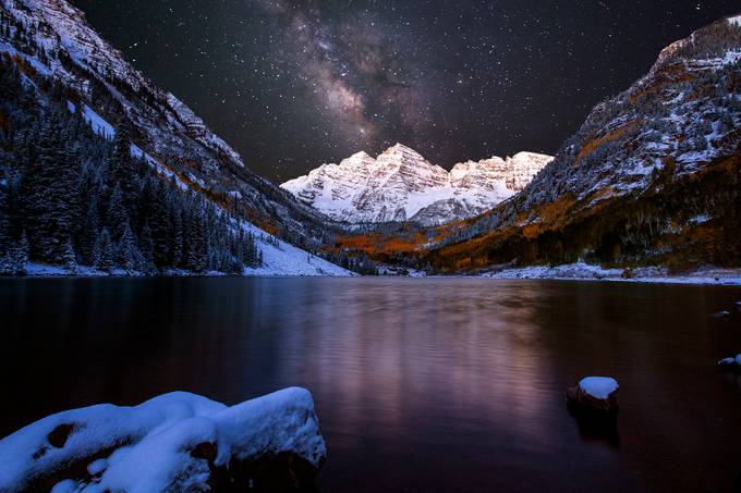 Moon on the Maroon Bells by wishiwsthr - Winter Landscapes Photo Contest 2015