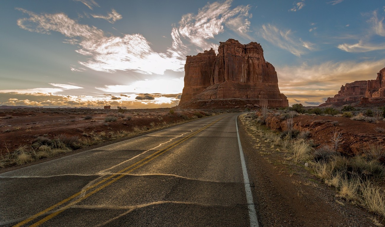 40+ Awesome Shots Taken During Road Trips: Photo Contest Finalists
