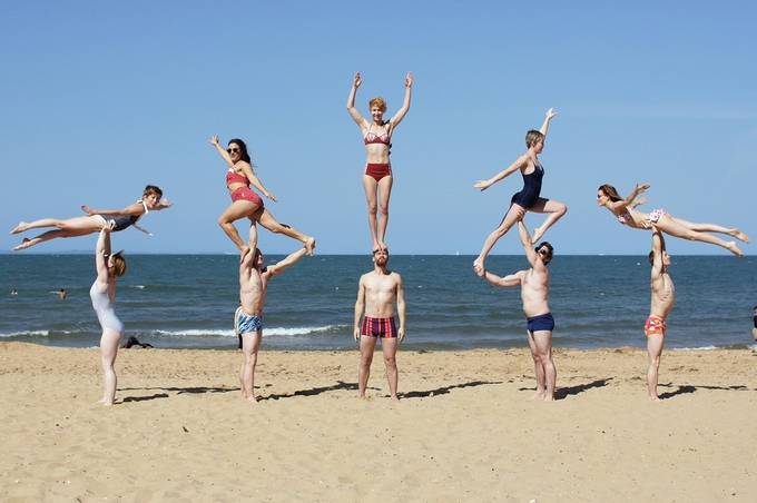 Beachobatics. Group pyramid. by jessymay