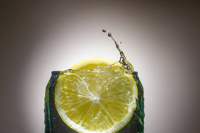 Lemon Dive by StephenChinPhotography - 500 Water Drops Photo Contest