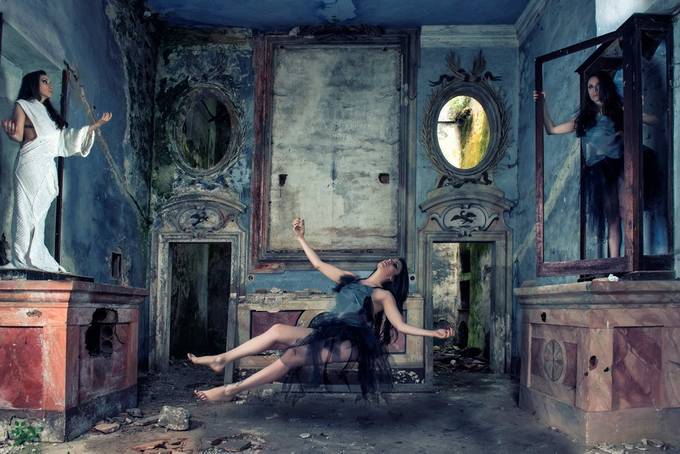 Gravity by luigiscuderi - Levitation Photo Contest