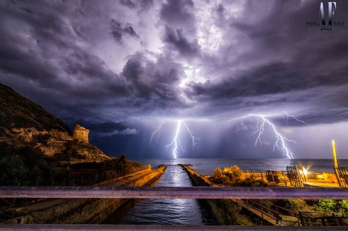 Thunderstorm in Sabaudia - a single shot by albertofertillo - Unique Landscapes Photo Contest
