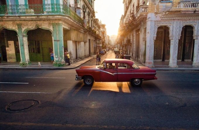 Best Friends Photograph Their Colorful Journey Through Cuba