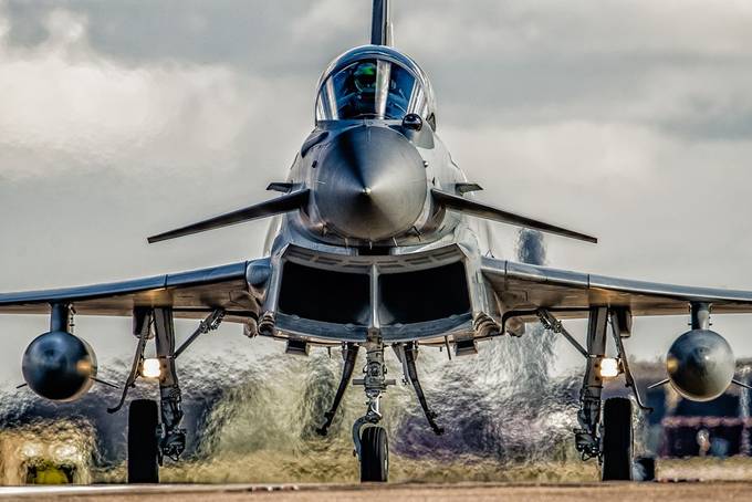 Head On by lee532 - Aircraft Photo Contest