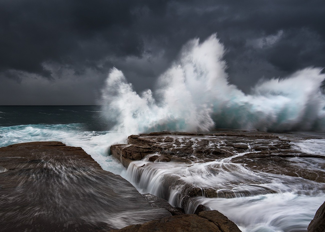 15+ Photographers Get Ready For A Storm