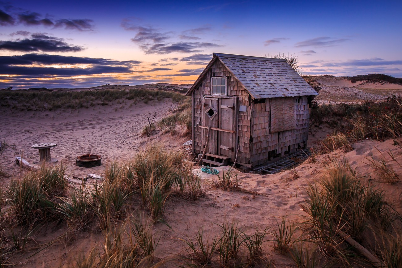 18+ Moments That Show Lonely But Beautiful Cabins