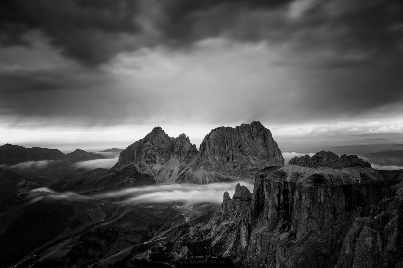 Black and White Mountain Peaks Photo Contest Winner