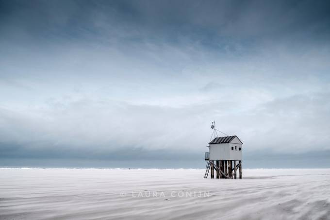 Hedendaags A little beach house at the island - ViewBug.com YI-69