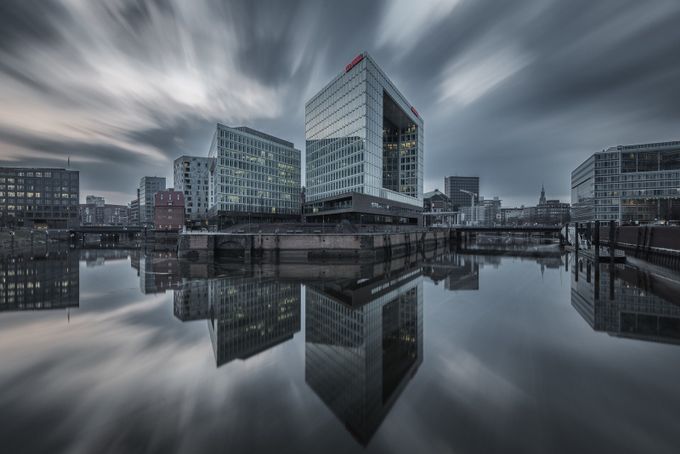 &quot;Spiegelhaus&quot; by guenther710 - Architecture Photo Contest Speed Series