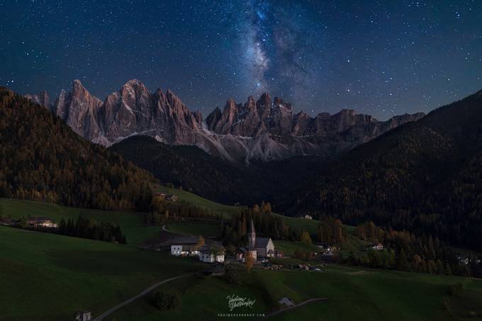 Val-de-funes with MilkyWay by Madebyvadim - Night Wonders Photo Contest
