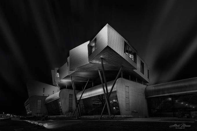 Cristal y Acero  by albertoenisosbajasmoreno - My Favorite Building Photo Contest