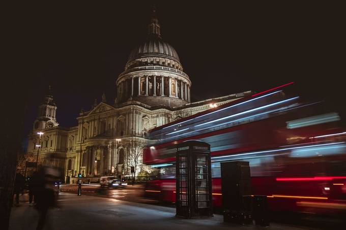 St Paul&#039;s Cathedral by lrizzodg - Light Trails Photo Contest