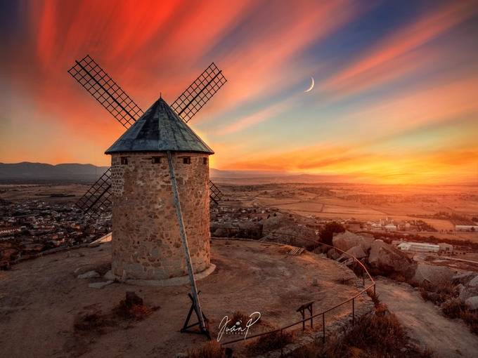 Sun, moon and wind by JPfotografia - Rule of Thirds Photo Contest vol11